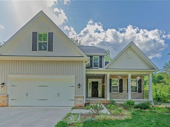 3rd image of 1728 Valley Brook Ct