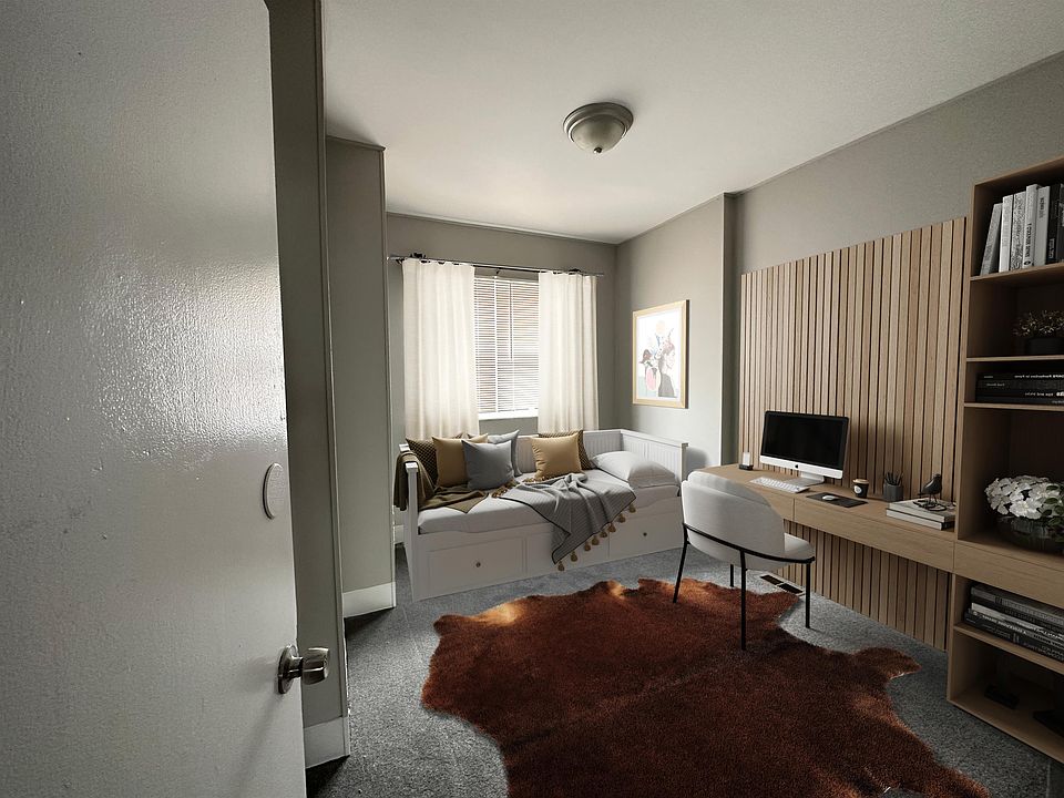 Virtually Staged Office / Guest Room