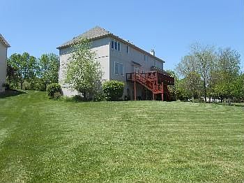 5th image of 2400 SW Wintergreen Ct