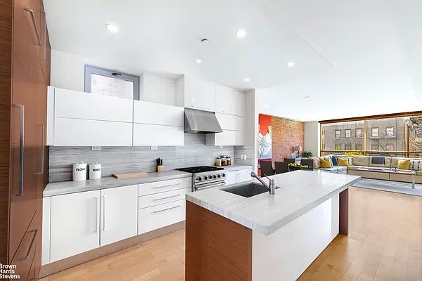 1st image of 223 W 135th St APT 4