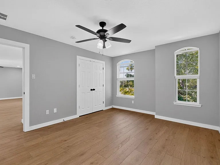 13291 Guerin Dr — Photo 32