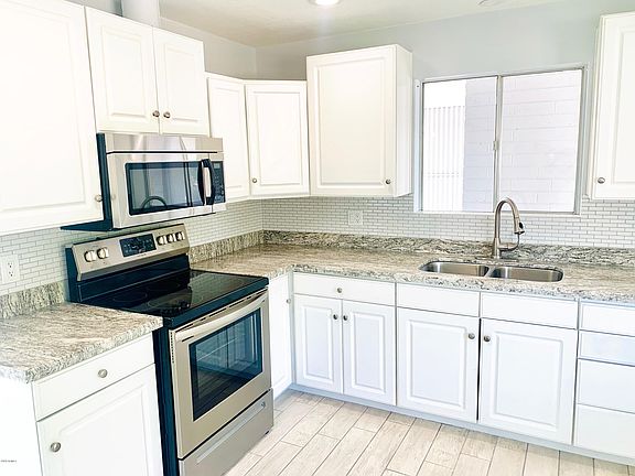 4th image of 5428 E Cicero St