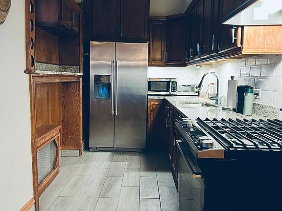 3rd image of 5300 S Shore Dr APT 2