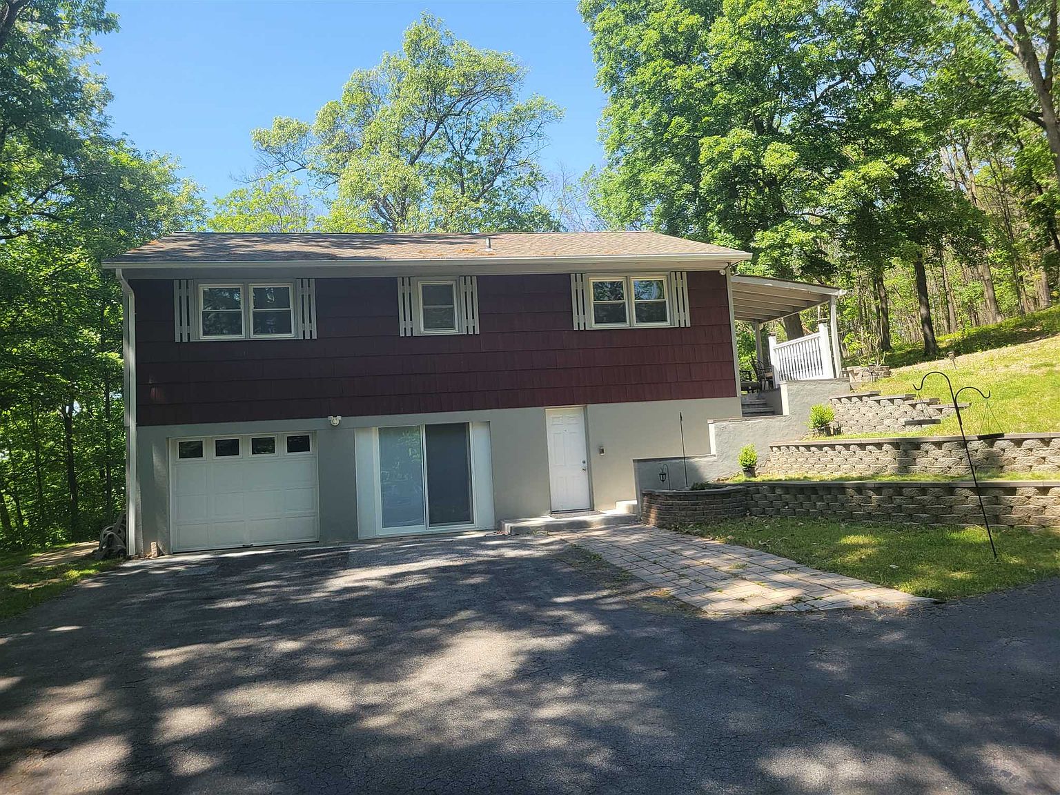 22 Howard Rd Poughkeepsie NY 12603 Zillow   Db6550a97824002a9b31830d147de1a0 Cc Ft 1536 