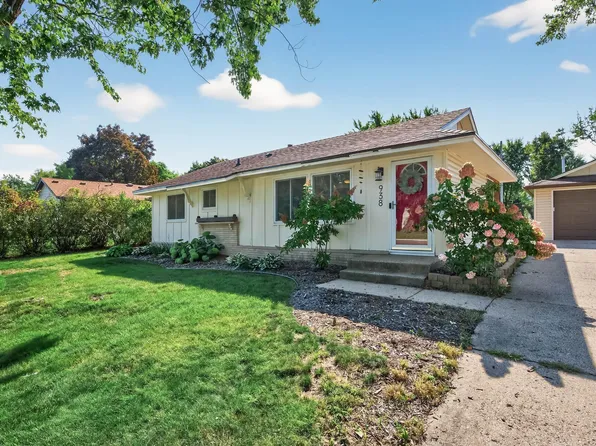 938 Cortland Dr S, Apple Valley, MN 55124