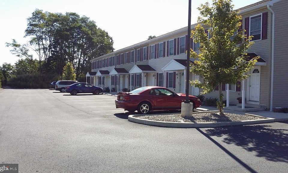 1st image of 75 S Reber St #15