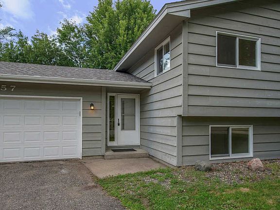 4th image of 7557 N Meadowwood Ct