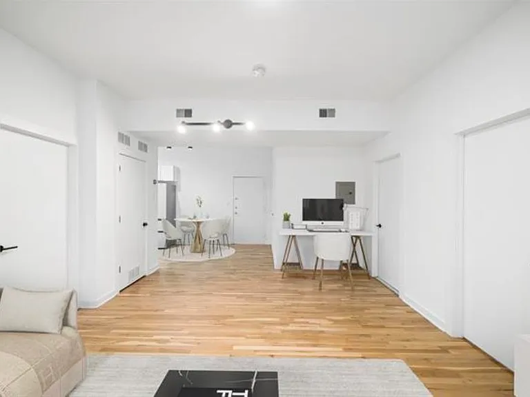 716 Madison St #106 — Photo 5