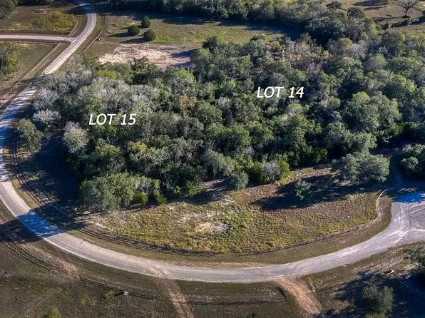 149 Woodland Meadows Ln, La Grange, TX 78945