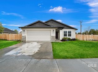 800 SW Lago Dr, Mountain Home, ID 83647