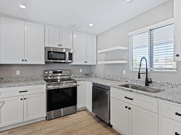 4th image of 1267 E Riviera Dr
