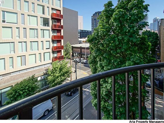4th image of 1011 NW Glisan St Unit 302