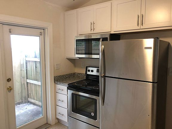 5th image of 603 6th St N Floor 603