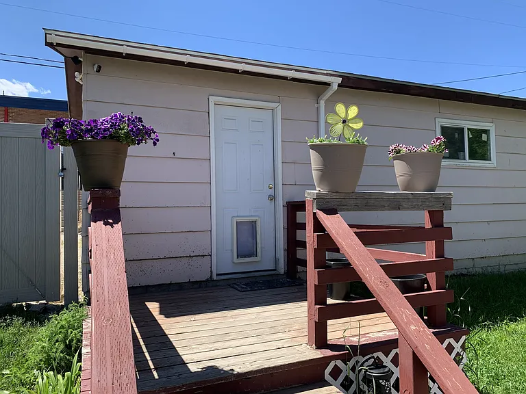 1227 Wilder Ave — Photo 10