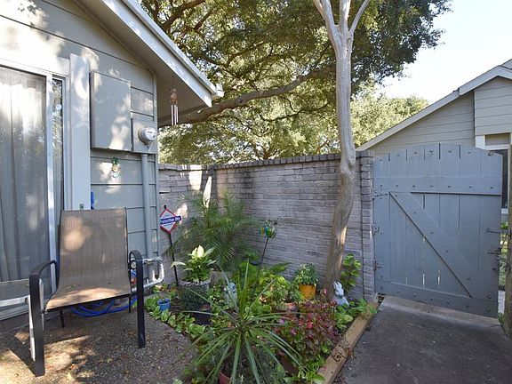 5th image of 7073 Greenway Chase St