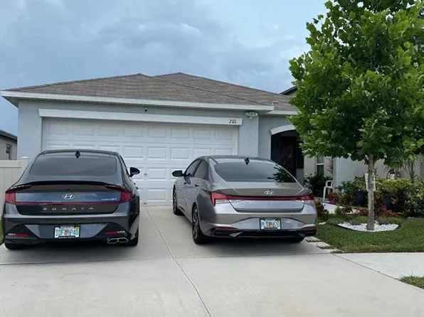 7111 Amelia Cove Ct, Sun City Center, FL 33573