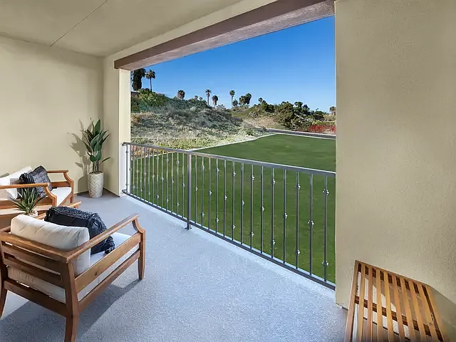 4731 Merida Way — Photo 32