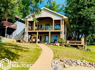 107 Cottage Ln, Montezuma, IA 50171