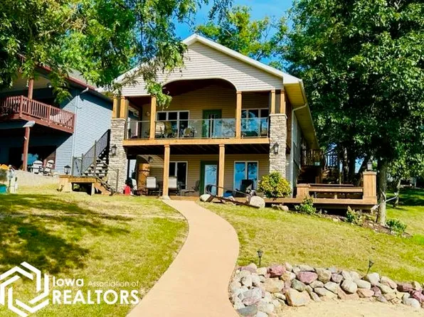 107 Cottage Ln, Montezuma, IA 50171