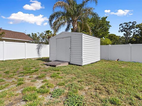 5th image of 2353 Bishop Rd