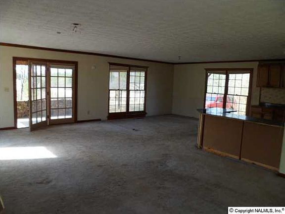 4th image of 15054 West St #9