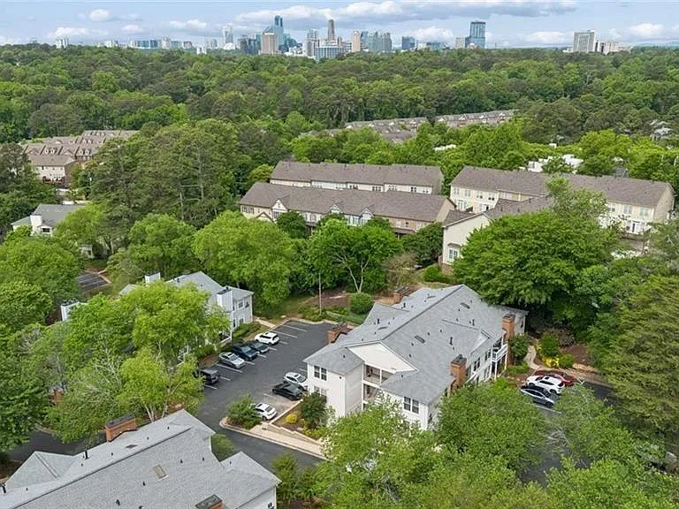 1466 Keys Crossing Dr NE — Photo 31