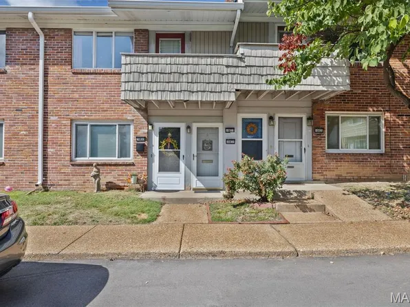 10831 Carroll Wood Way, Saint Louis, MO 63128