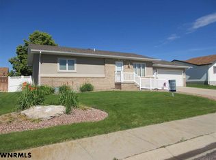 815 17th St, Gering, NE 69341