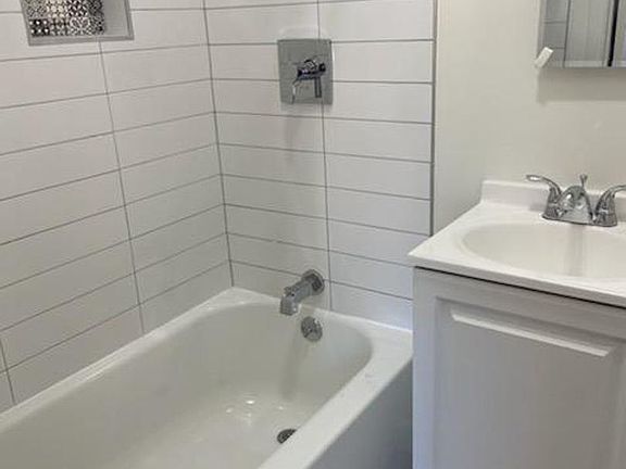 5th image of 1360 S Burlington Ave APT 101