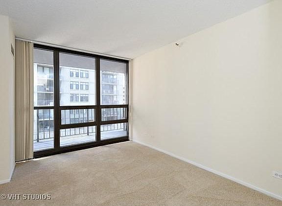 5th image of 10 E Ontario St #0