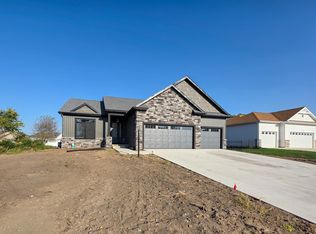 1602 Stoneham Dr, Mishawaka, IN 46544