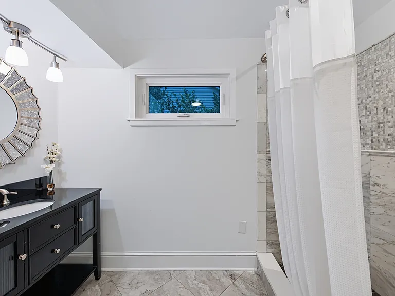 745 Sagamore Dr — Photo 17