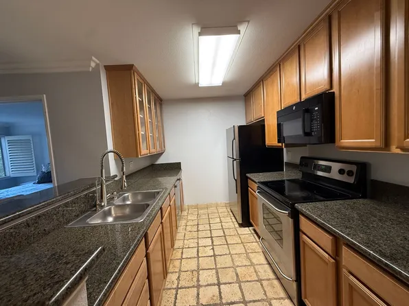 7180 Shoreline Dr Unit 5207, San Diego, CA 92122