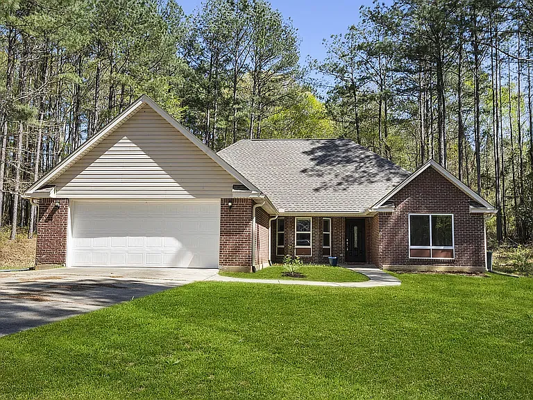 29 Bedford Forrest Ln — Photo 1