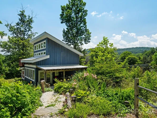 1928 Haywood Rd, Hendersonville, NC 28791