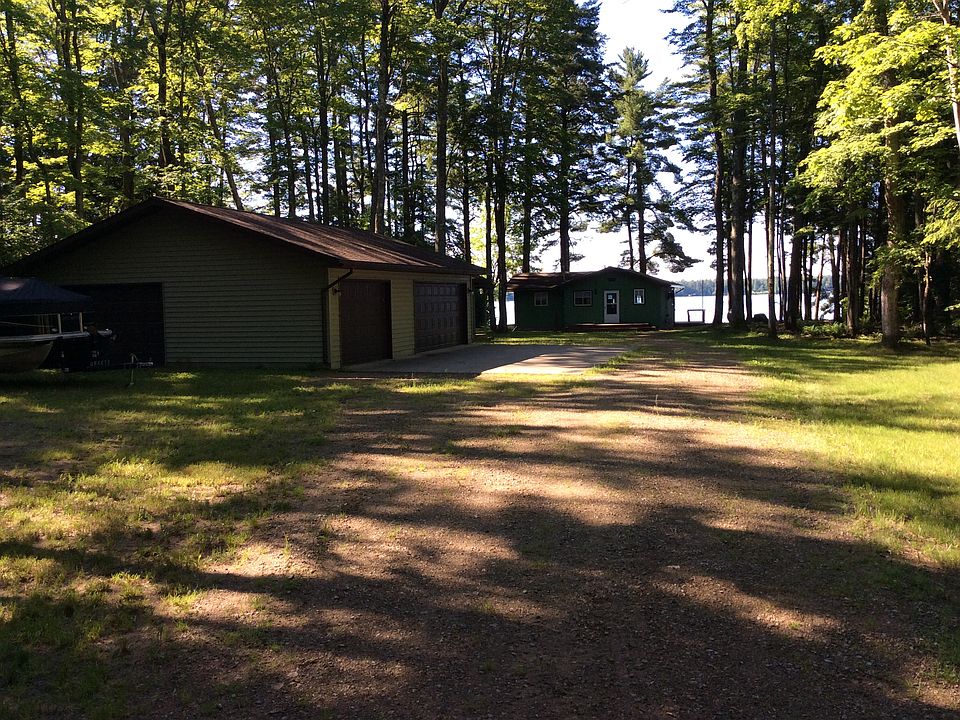 approach of camp from road