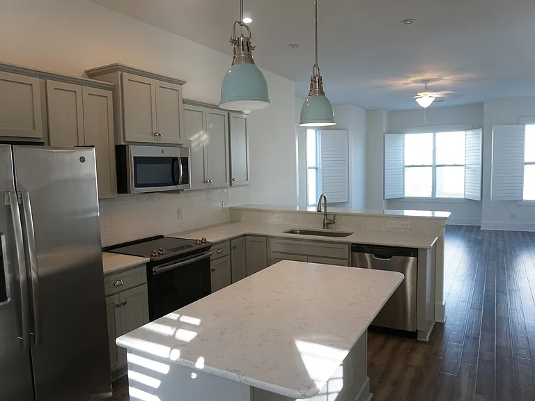 4032 Tamarisk Ln — Photo 15