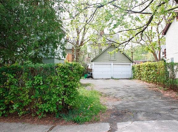 2nd image of 27 White Ave