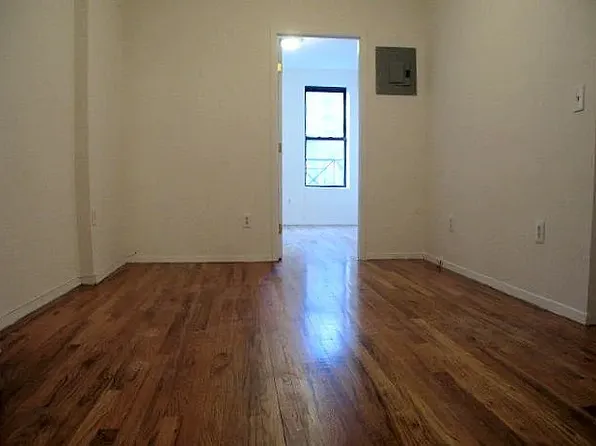 422 E 73rd St APT 3B, New York, NY 10021