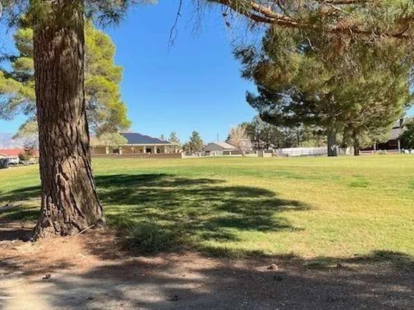 1741 Cypress Point Ct, Pahrump, NV 89048