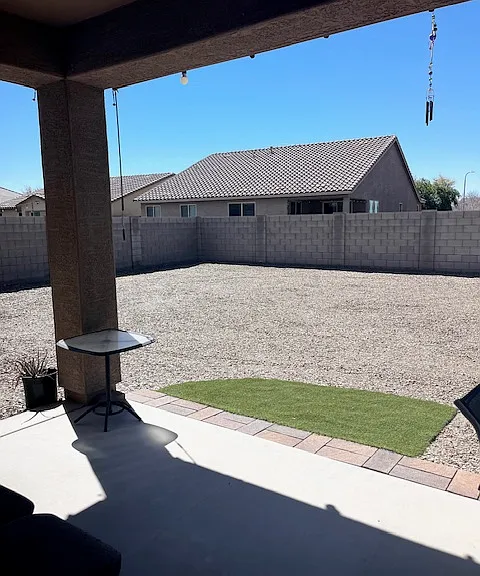 7910 S 42nd Ave — Photo 18