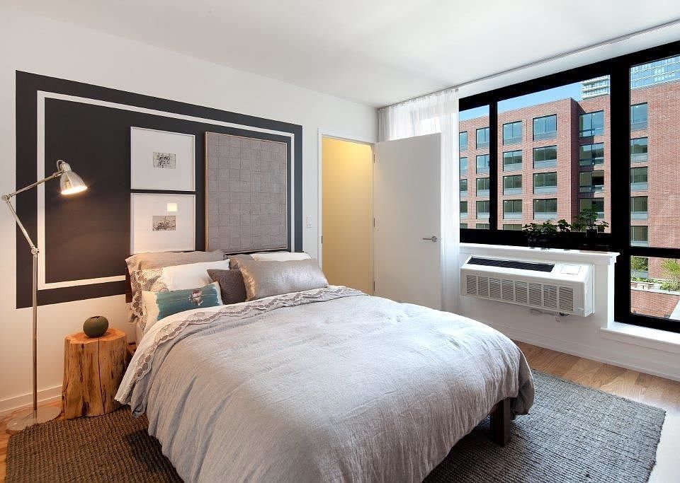 1st image of 204 Wythe Ave #4CW