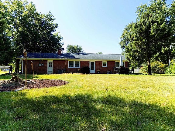 4th image of 4504 Parkwood Dr