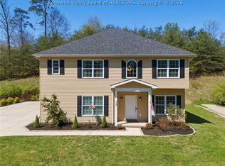 72 James Cir, Culloden, WV 25510