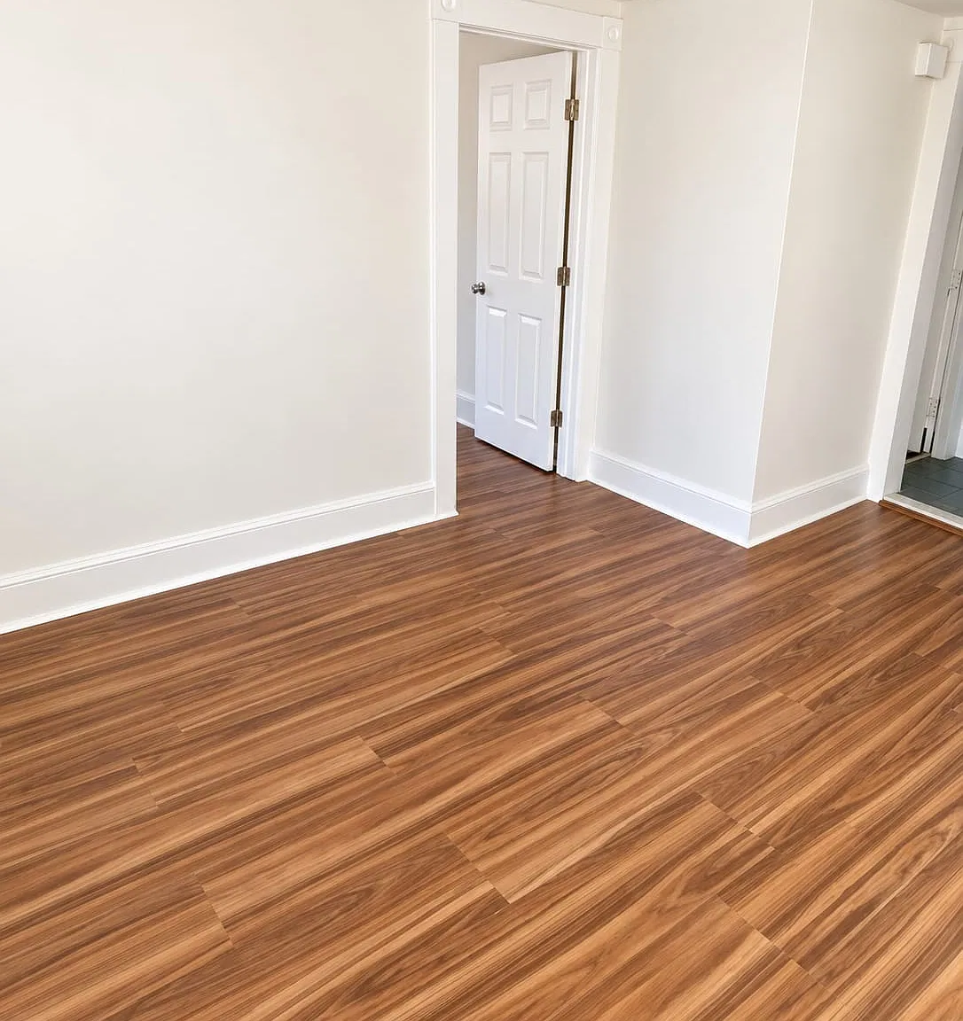 3 bed, 990 sqft, $2,400 — Photo 3