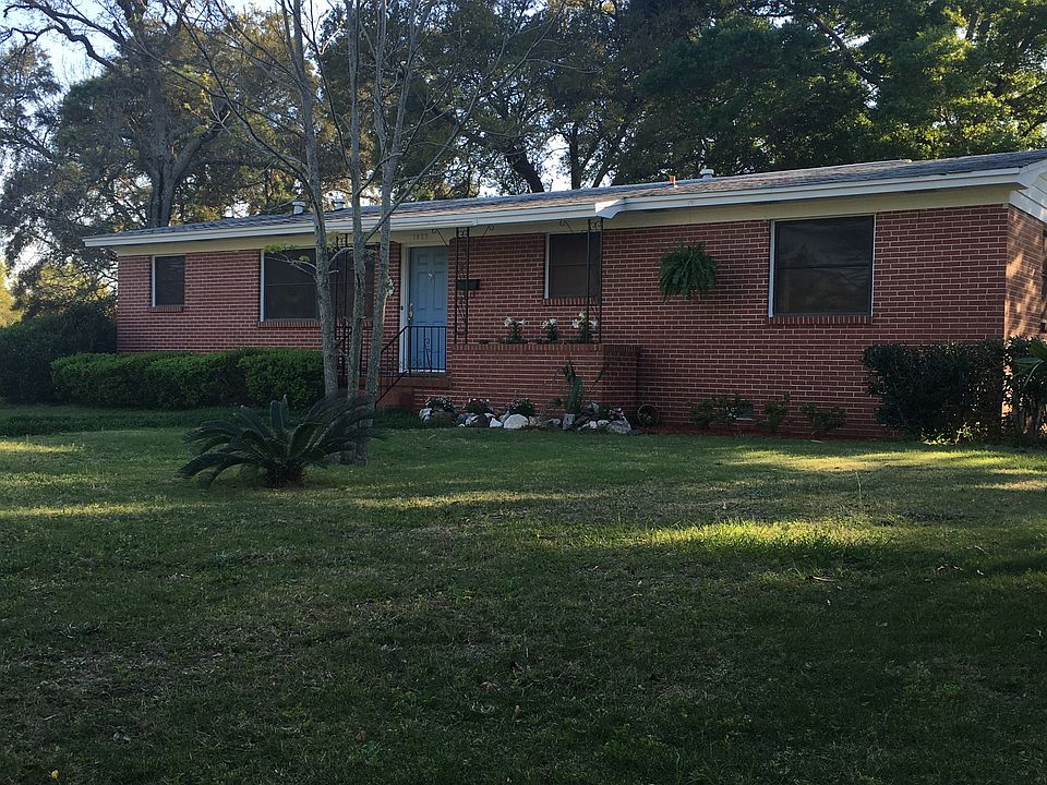 1st image of 1835 Hallmark Dr