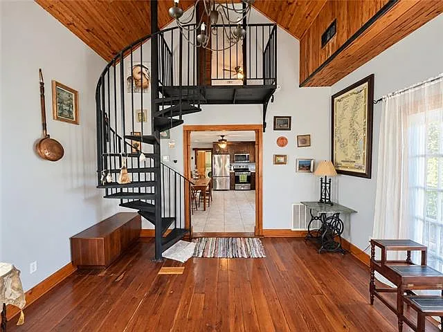 2 bed, 2.0 bath, 1050 sqft, $2,000 — Photo 4