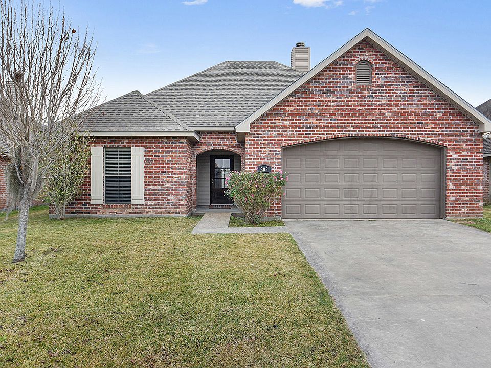 1st image of 205 Camelot Hill Dr