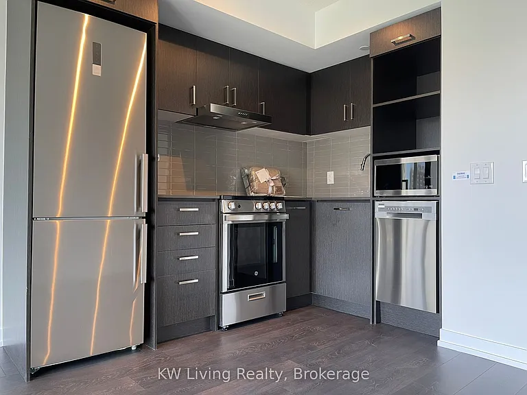 219 Dundas St E #2202 — Photo 6