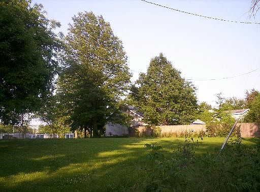 5th image of 2414 Kellogg St